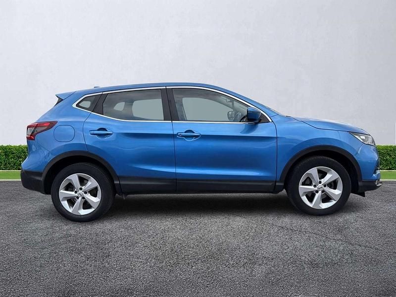 Used Nissan Qashqai Acenta Premium 2019 Blue SUV