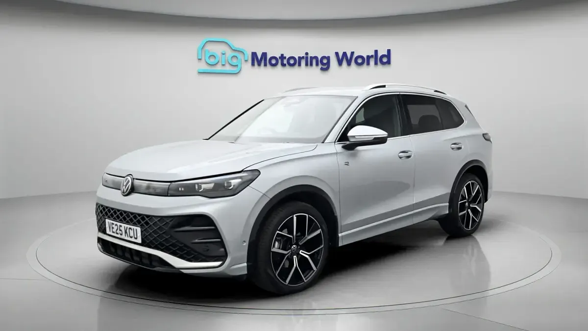 Used VW Tiguan R-line 150 HP (110 kW) 2025 Silver SUV