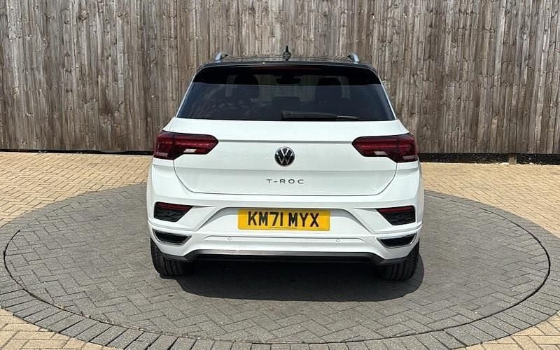 Used 2025 VW T-Roc R-line SUV | £22,799 (Super price) - Image 1/3