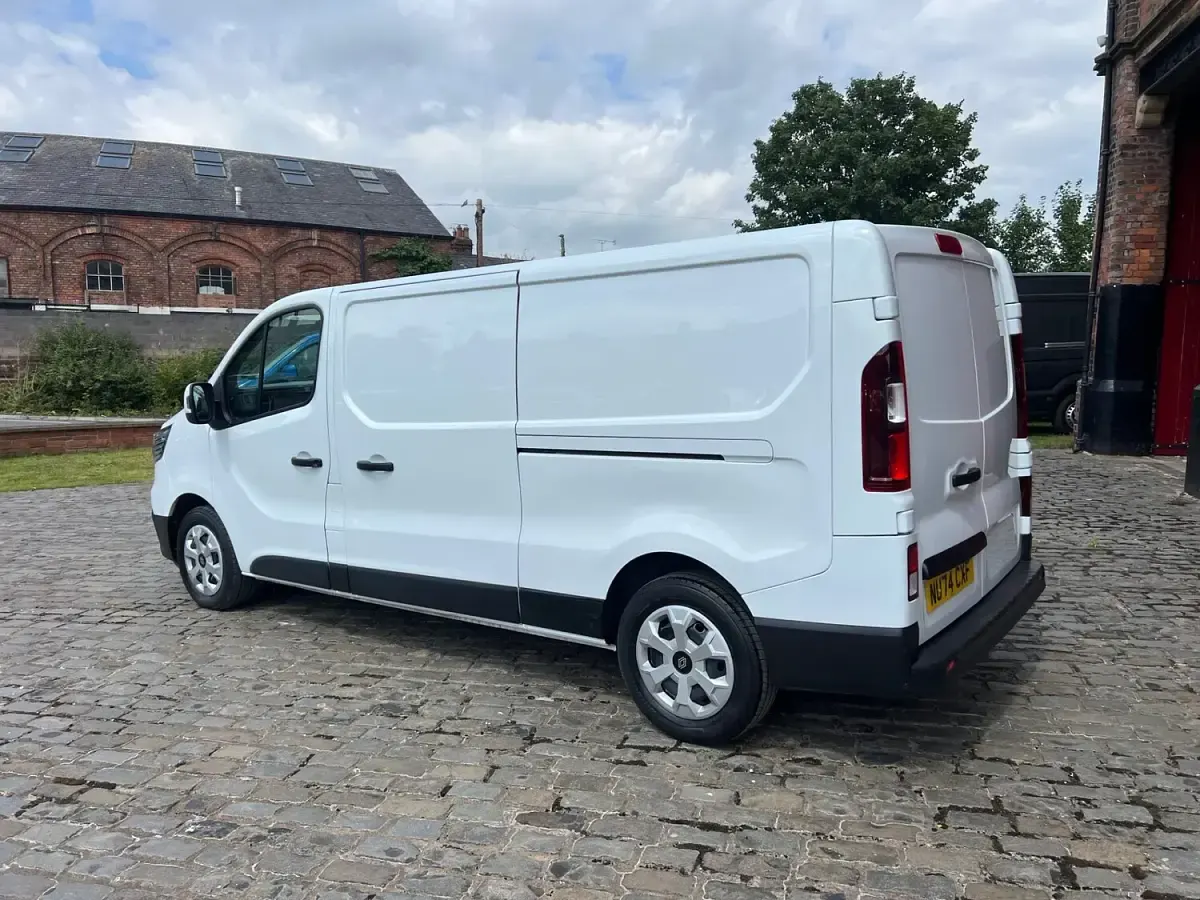 Used Renault Trafic 2024 White MPV