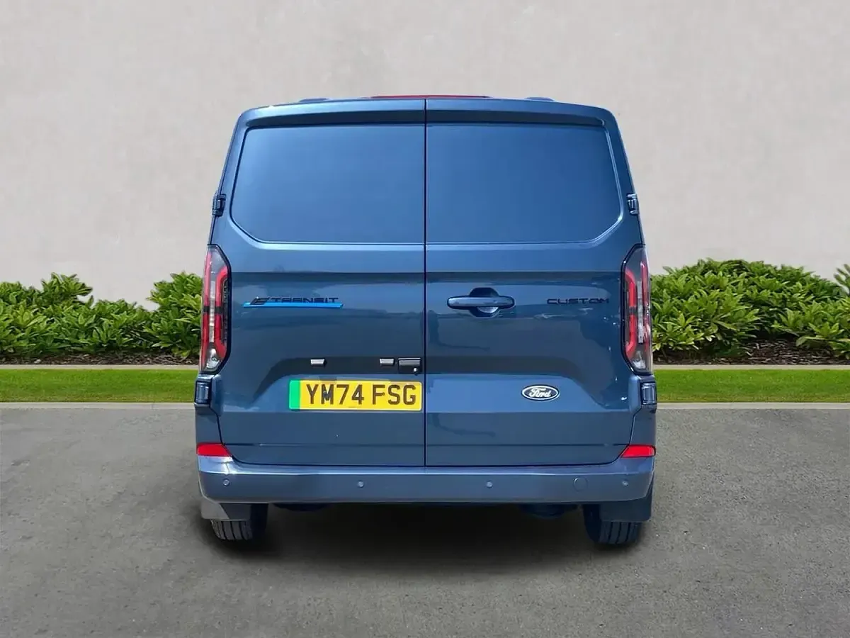 Used Ford E-Transit Limited 100 kW (136 HP) 2024 Blue Van