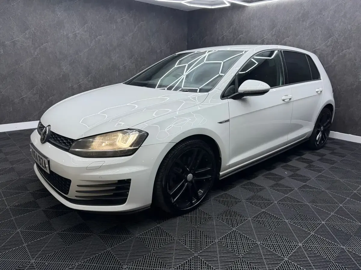 Used VW Golf VII GTD 2014 White Hatchback