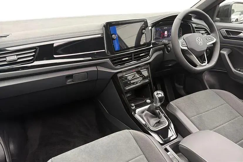 Used VW T-Roc Design 150 HP (110 kW) 2026 Petrol blue with black roof SUV