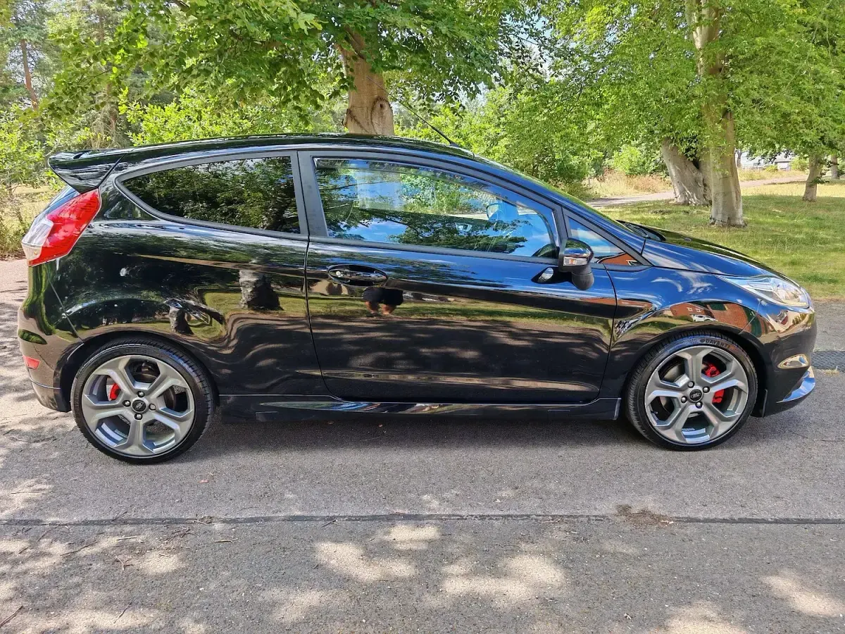 Used Ford Fiesta ST 182 HP (133 kW) 2017 Black Hatchback