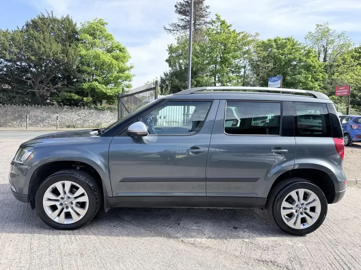 Używany Skoda Yeti Drive 110 KM (80 kW) 2017 Szary SUV