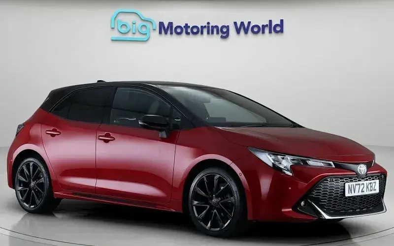 Begagnad Toyota Corolla Sport 122 HK (89 kW) 2022 Halvkombi