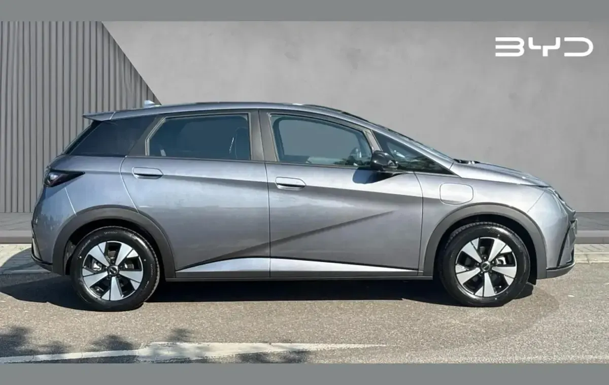 New BYD Dolphin Active 69 kW (95 HP) 2026 Metallic  time grey Hatchback