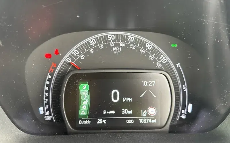 Used Toyota Aygo X 72 HP (52 kW) 2023 White SUV