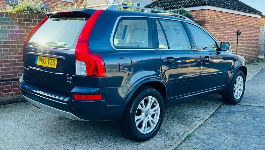 Used Volvo XC90 SE 200 HP (147 kW) 2012 Blue SUV