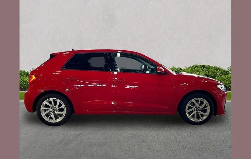 Used Audi A1 Sport 108 HP (79 kW) 2023 Red SUV