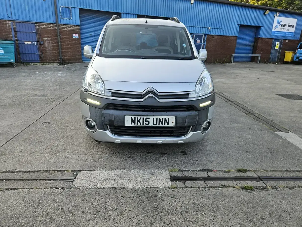 Used Citroën Berlingo XTR 2015 Silver MPV
