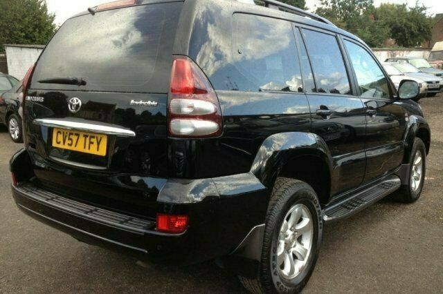 Usado Toyota Land Cruiser 173 HP (127 kW) 2007 SUV