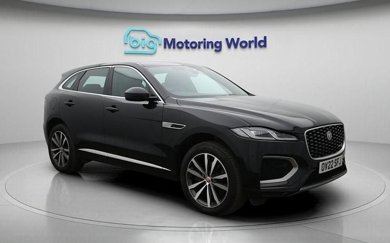 Usado Jaguar F-Pace R-Dynamic 404 HP (297 kW) 2022 Preto SUV