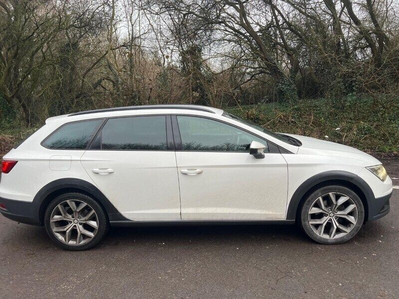 White Used 2016 Seat Leon X-Perience SE Technology Estate | £5,999 - Image 1/4