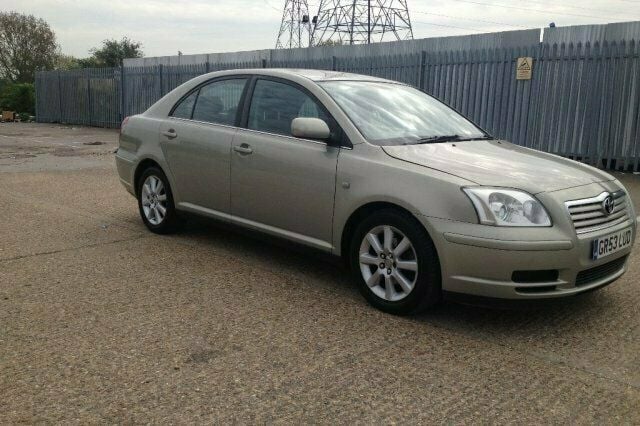 Used Toyota Avensis 127 HP (93 kW) 2004 Hatchback