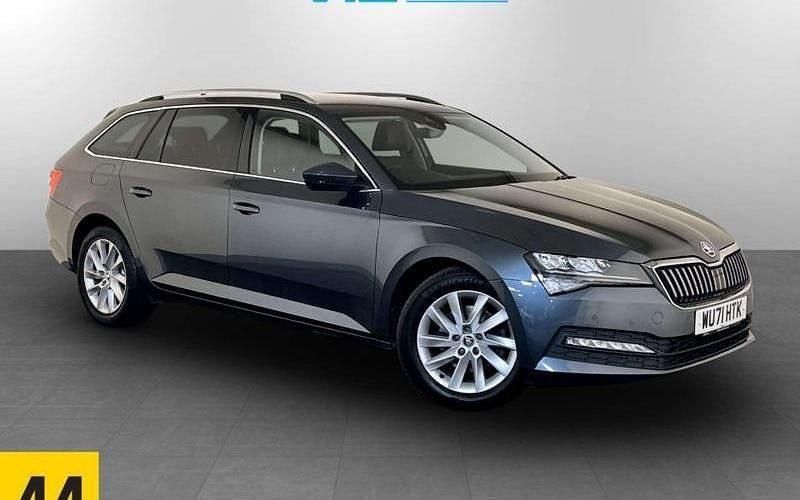 Used 2023 Skoda Superb SE Technology Estate | £13,895 (Super price) - Image 1/2