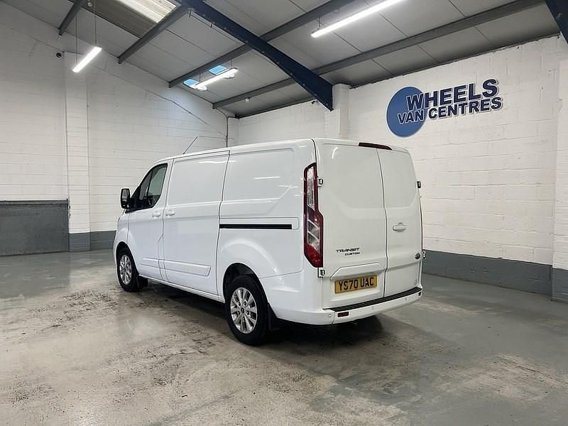 Used Ford Transit Custom Limited 130 HP (95 kW) 2020 White Van