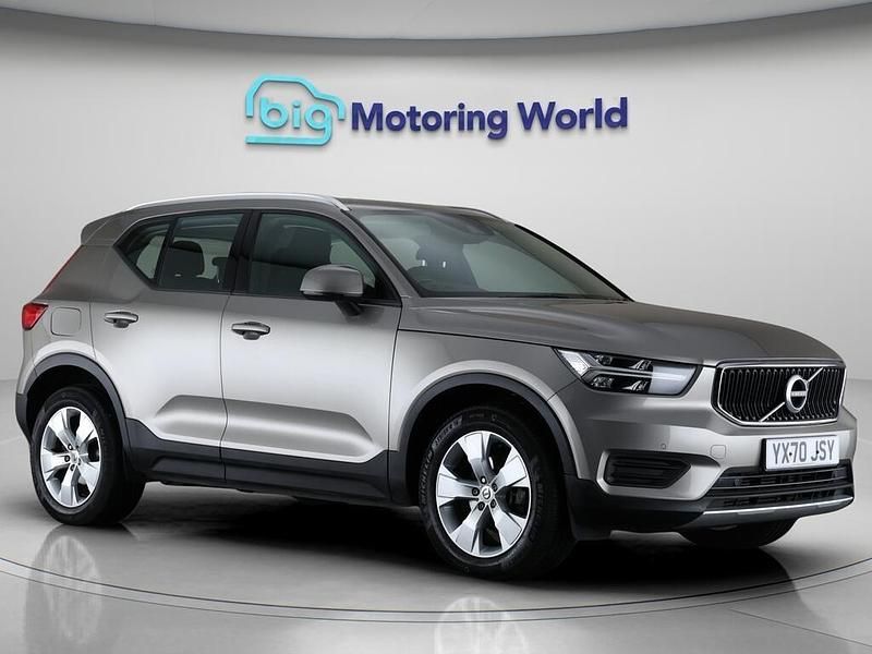 Grey Used 2020 Volvo XC40 Momentum SUV | £17,700 (Fair price) - Image 1/4