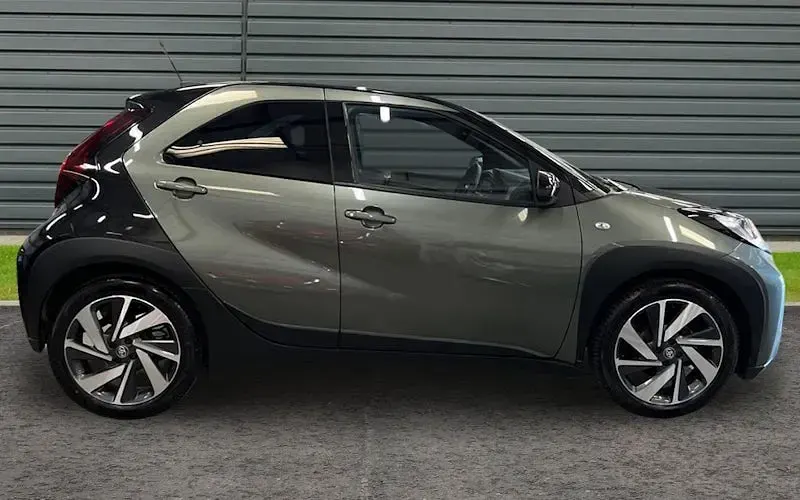 Used Toyota Aygo X 72 HP (52 kW) 2025 SUV