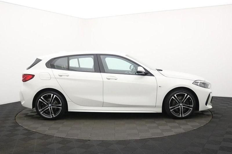 Used BMW 118 M Sport 136 HP (100 kW) 2021 White Hatchback