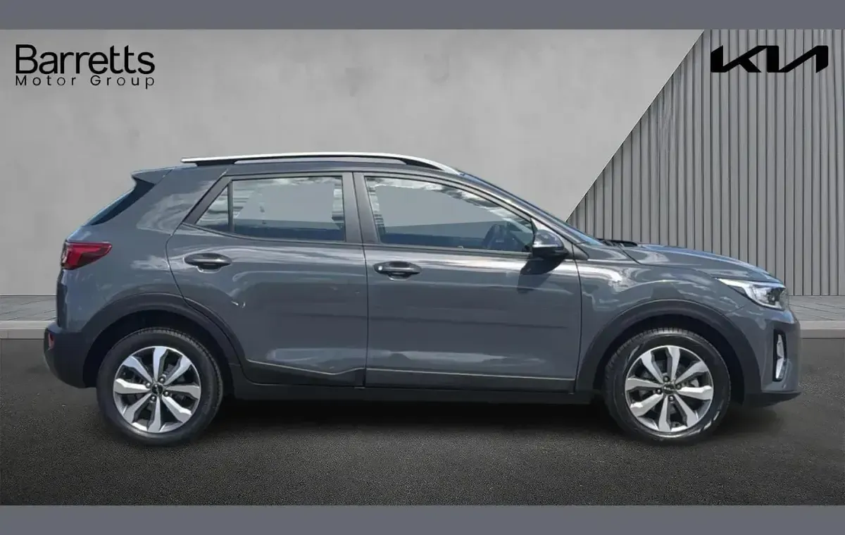 Used Kia Stonic 99 HP (72 kW) 2023 Grey SUV