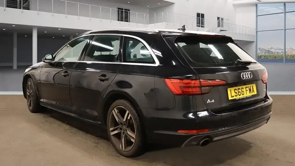 Used Audi A4 S-Line 252 HP (185 kW) 2016 Black Estate
