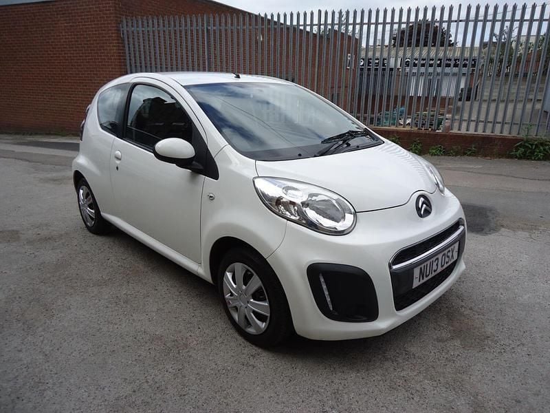 White Used 2013 Citroën C1 VTR Sport Hatchback | £2,795 (Fair price) - Image 1/4