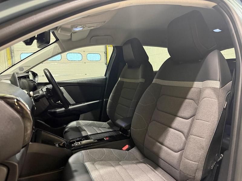 Used Citroën C4 PureTech 127 HP (93 kW) 2022 Blue Hatchback