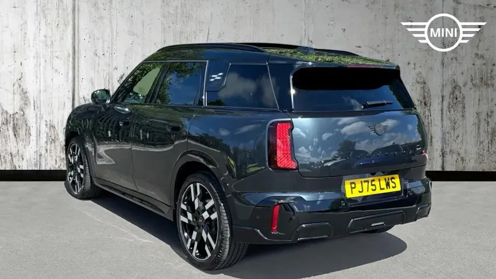 Used Mini Countryman 215 HP (158 kW) 2025 Grey SUV