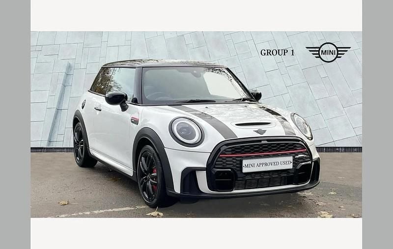 Used Mini John Cooper Works Hatch 231 HP (169 kW) 2023 White Hatchback