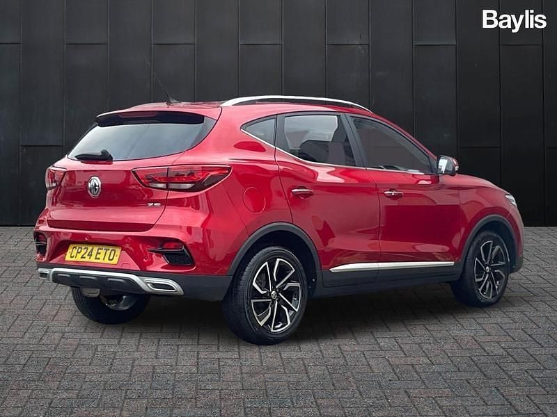 Used MG ZS Exclusive 111 HP (81 kW) 2024 Red SUV