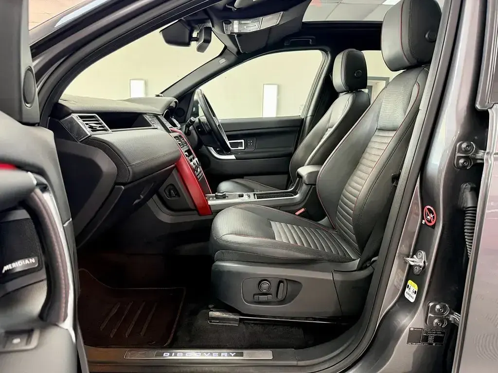 Used Land Rover Discovery Sport HSE Dynamic 240 HP (176 kW) 2018 Grey SUV