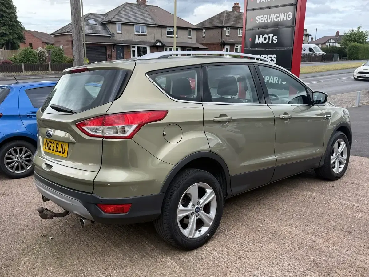 Used Ford Kuga Zetec 163 HP (119 kW) 2013 Green SUV