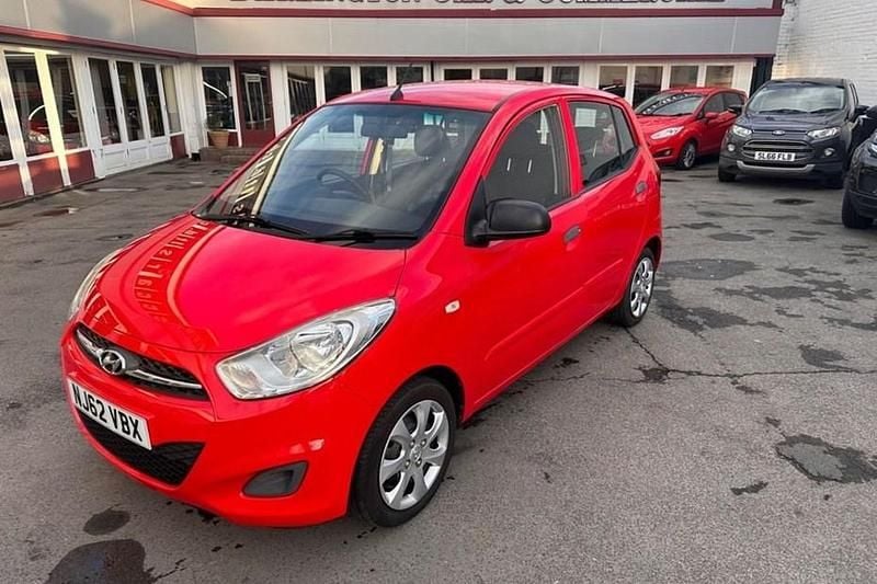 Red Used 2012 Hyundai i10 Classic Hatchback | £2,995 (Fair price) - Image 1/1