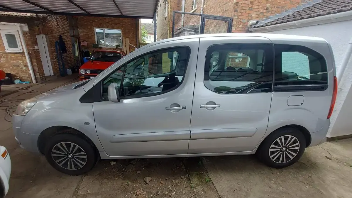 Used Peugeot Partner Tepee S 2013 Silver MPV