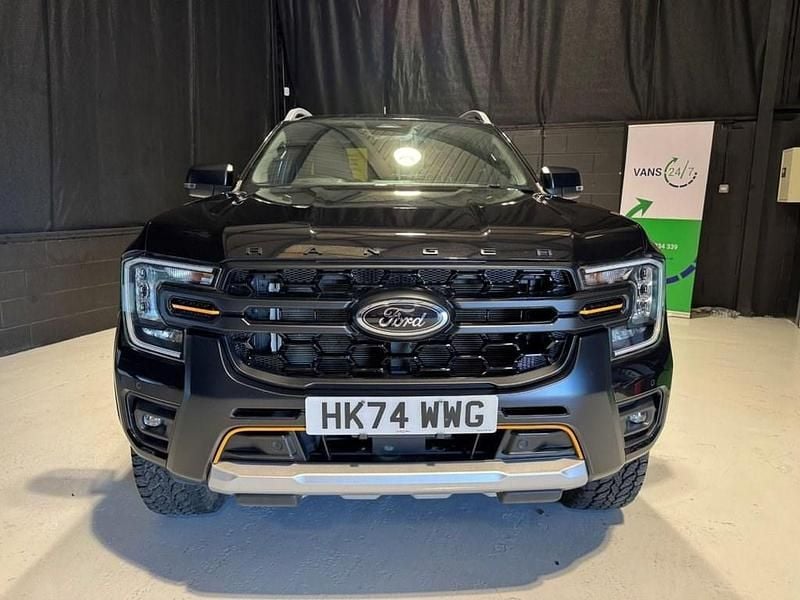 Begagnad Ford Ranger Wildtrack 2024 Svart Pickup