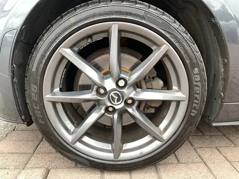 Used Mazda MX5 Inclusive 160 HP (117 kW) 2016 Grey Cabriolet