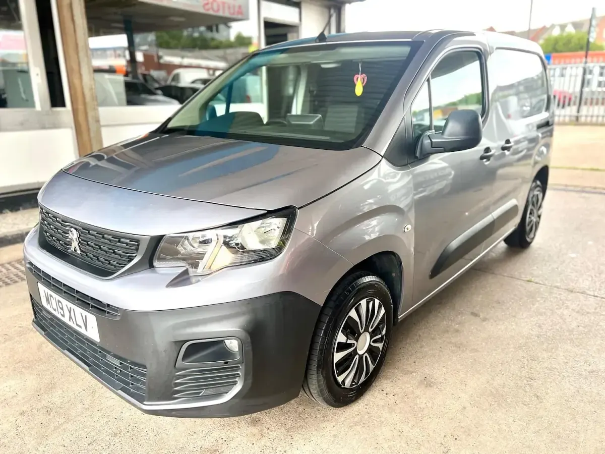 Used Peugeot Partner 2019 Grey MPV