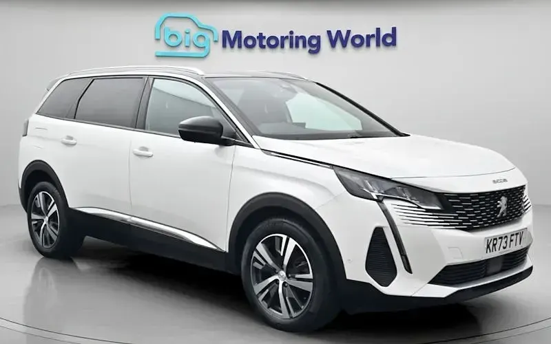 Used Peugeot 5008 Allure+ 131 HP (96 kW) 2023 SUV