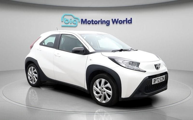 Used Toyota Aygo X PURE 72 HP (52 kW) 2025 SUV