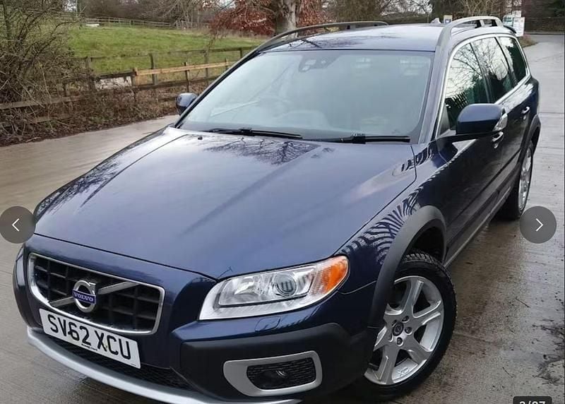 Used Volvo XC70 SE Lux 2012 Blue Estate