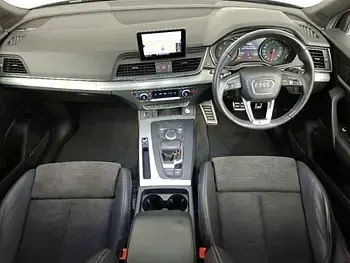 Used Audi Q5 S-Line 190 HP (139 kW) 2019 Grey SUV