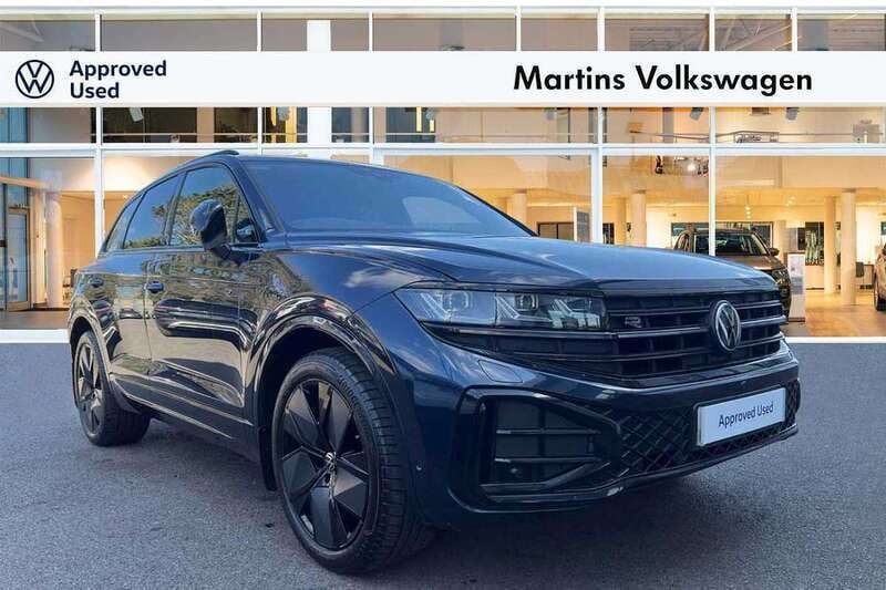 Blue Used 2025 VW Touareg Black Edition SUV | £58,990 (Expensive) - Image 1/4