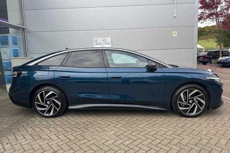 Used VW ID.7 Pro 210 kW (286 HP) 2025 Blue Hatchback