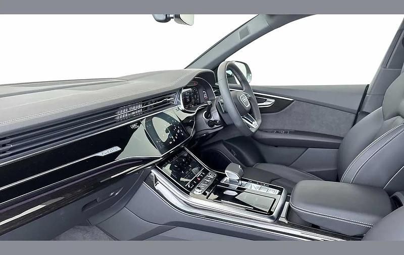 Used Audi Q8 Black Edition 281 HP (206 kW) 2025 Silver SUV