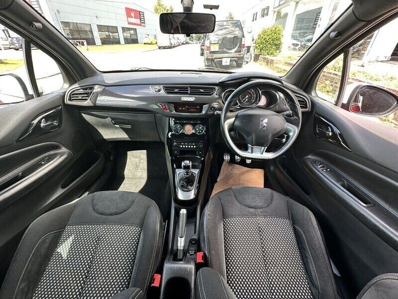 Image 2/4