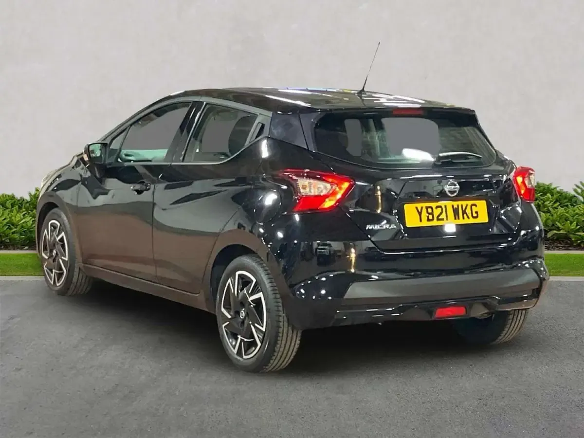 Begagnad Nissan Micra Acenta 2021 Svart Halvkombi