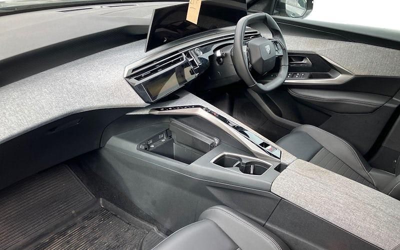 Used Peugeot 3008 Allure 136 HP (100 kW) 2024 Grey SUV