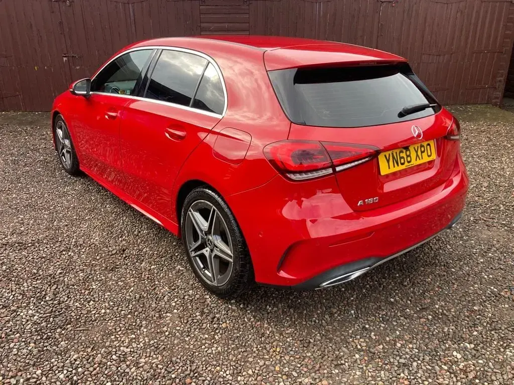 Used Mercedes A180 Executive 136 HP (100 kW) 2018 Red Hatchback
