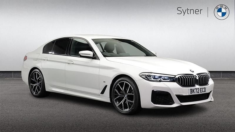 White Used 2022 BMW 520 M Sport | £31,500 (Fair price) - Image 1/4